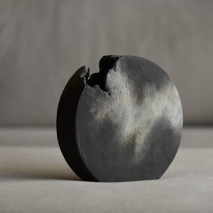 圓扁花器-煙黑 直徑18cm