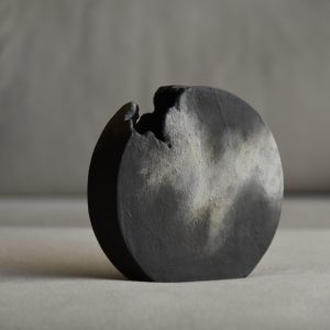 圓扁花器-煙黑 直徑18cm