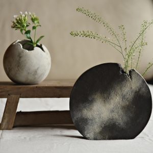圓扁花器-煙黑 直徑18cm