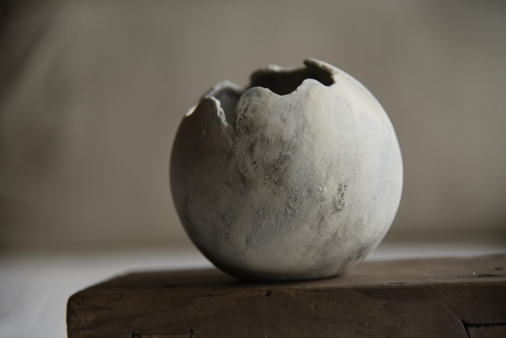 球型花器-墨白 12cm